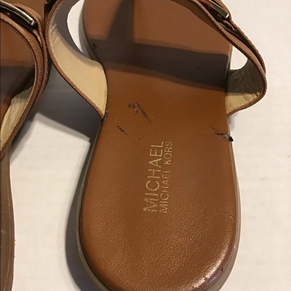 Michael Kors Women’s Thong Flat Sandals - Picture 9 of 10